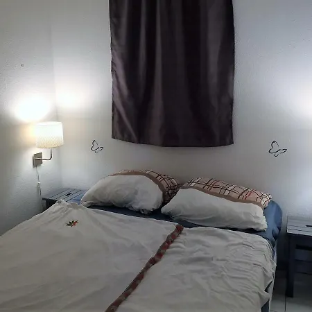 - Mit Meerblick, Schwimmbad Appartement Sète